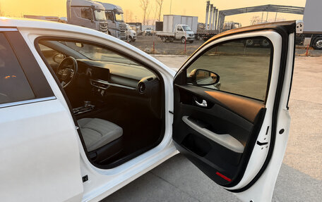 KIA K3, 2023 год, 1 700 000 рублей, 12 фотография