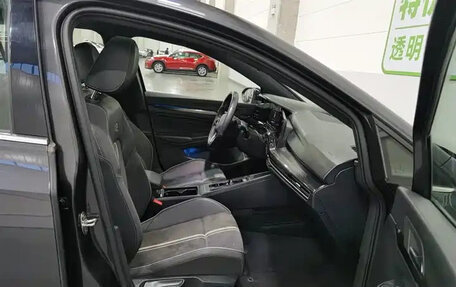 Volkswagen Golf VIII, 2022 год, 1 398 000 рублей, 6 фотография