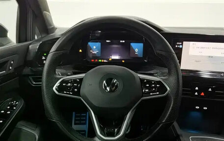 Volkswagen Golf VIII, 2022 год, 1 398 000 рублей, 10 фотография