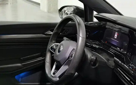 Volkswagen Golf VIII, 2022 год, 1 398 000 рублей, 18 фотография