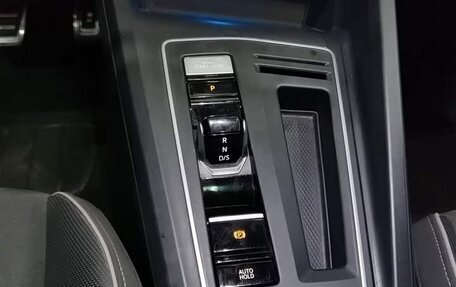 Volkswagen Golf VIII, 2022 год, 1 398 000 рублей, 23 фотография