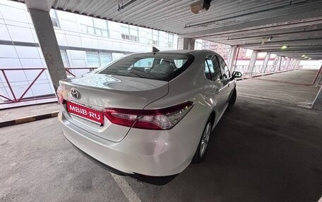 Toyota Camry, 2021 год, 3 200 000 рублей, 3 фотография