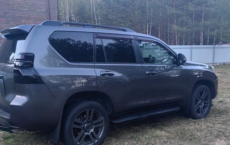 Toyota Land Cruiser Prado 150 рестайлинг 2, 2012 год, 3 500 000 рублей, 8 фотография