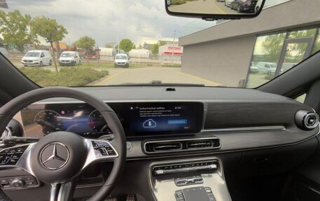 Mercedes-Benz V-Класс, 2026 год, 14 926 417 рублей, 6 фотография