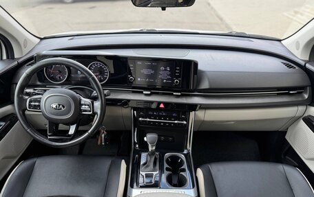 KIA Carnival, 2021 год, 3 350 000 рублей, 25 фотография
