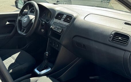 Volkswagen Polo VI (EU Market), 2017 год, 1 050 000 рублей, 8 фотография