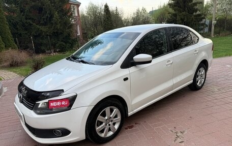 Volkswagen Polo VI (EU Market), 2012 год, 569 000 рублей, 2 фотография