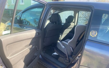 Opel Zafira B, 2010 год, 500 000 рублей, 5 фотография