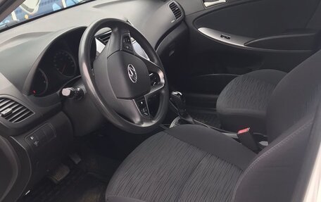 Hyundai Solaris II рестайлинг, 2016 год, 1 200 000 рублей, 12 фотография
