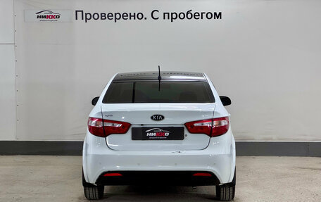 KIA Rio III рестайлинг, 2011 год, 830 000 рублей, 4 фотография