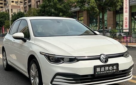 Volkswagen Golf VIII, 2023 год, 1 383 000 рублей, 3 фотография
