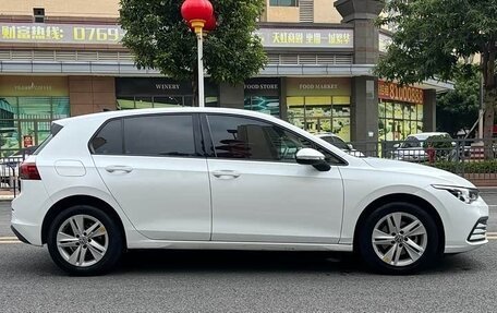Volkswagen Golf VIII, 2023 год, 1 383 000 рублей, 7 фотография