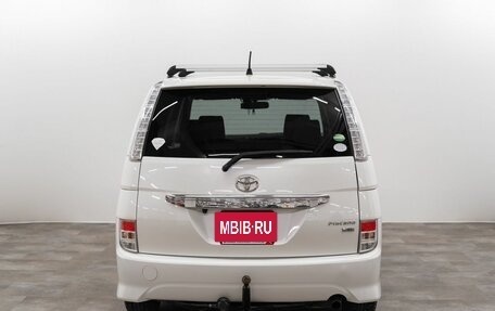 Toyota ISis I, 2014 год, 1 325 000 рублей, 4 фотография
