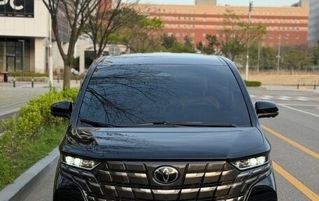 Toyota Alphard, 2025 год, 11 680 000 рублей, 1 фотография
