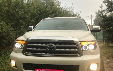Toyota Sequoia II рестайлинг, 2011 год, 2 700 000 рублей, 5 фотография