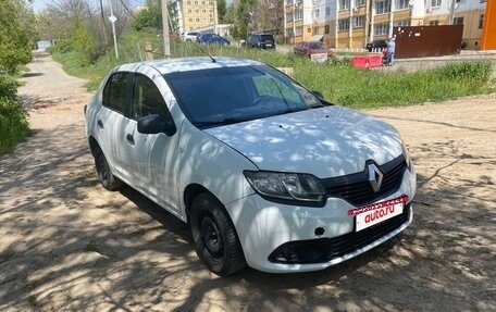 Renault Logan II, 2018 год, 365 000 рублей, 2 фотография
