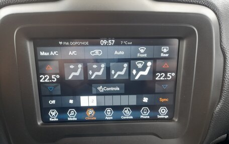 Jeep Renegade I рестайлинг, 2019 год, 2 200 000 рублей, 6 фотография