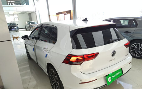 Volkswagen Golf VIII, 2023 год, 2 030 000 рублей, 4 фотография