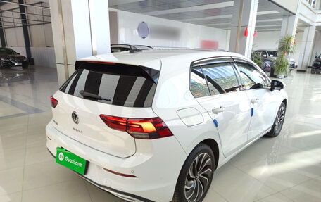 Volkswagen Golf VIII, 2023 год, 2 030 000 рублей, 6 фотография