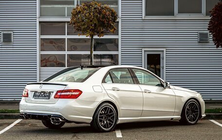 Mercedes-Benz E-Класс, 2011 год, 1 395 000 рублей, 6 фотография
