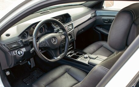 Mercedes-Benz E-Класс, 2011 год, 1 395 000 рублей, 13 фотография