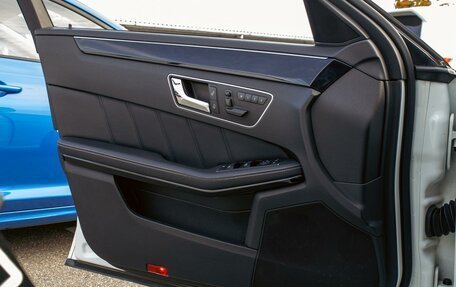 Mercedes-Benz E-Класс, 2011 год, 1 395 000 рублей, 12 фотография