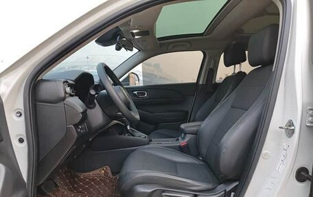 Honda Vezel, 2023 год, 1 390 002 рублей, 11 фотография