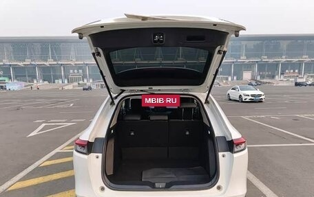 Honda Vezel, 2023 год, 1 390 002 рублей, 10 фотография