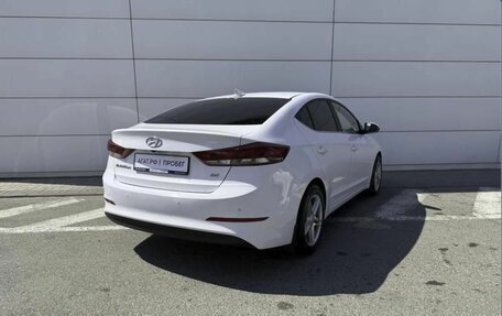 Hyundai Elantra VI рестайлинг, 2018 год, 1 580 000 рублей, 8 фотография