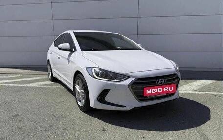Hyundai Elantra VI рестайлинг, 2018 год, 1 580 000 рублей, 6 фотография