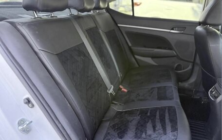 Hyundai Elantra VI рестайлинг, 2018 год, 1 580 000 рублей, 20 фотография