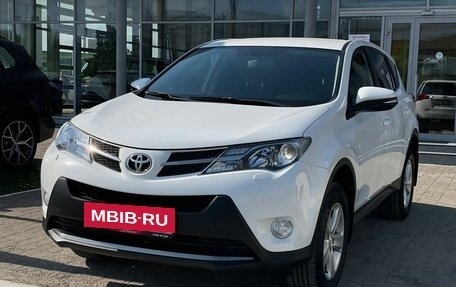 Toyota RAV4, 2013 год, 1 850 000 рублей, 2 фотография