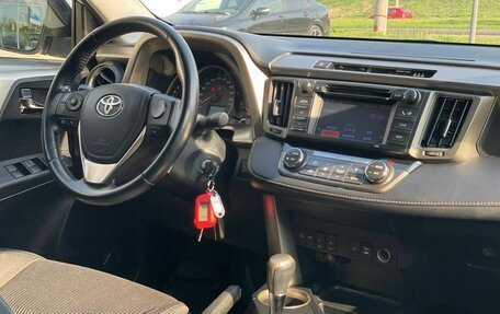 Toyota RAV4, 2013 год, 1 850 000 рублей, 19 фотография