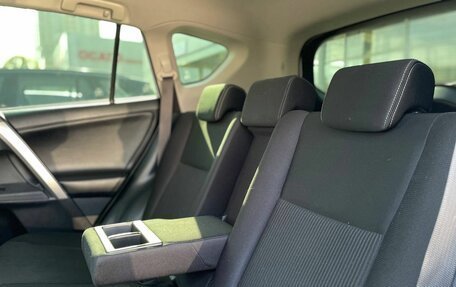 Toyota RAV4, 2013 год, 1 850 000 рублей, 20 фотография