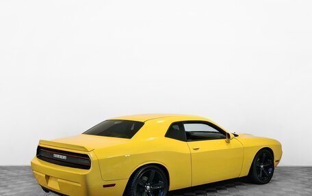 Dodge Challenger III рестайлинг 2, 2013 год, 1 980 000 рублей, 3 фотография