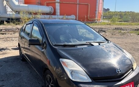 Toyota Prius, 2004 год, 420 000 рублей, 4 фотография