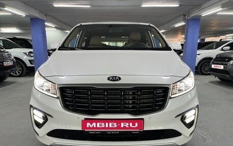 KIA Carnival III, 2019 год, 3 150 000 рублей, 2 фотография
