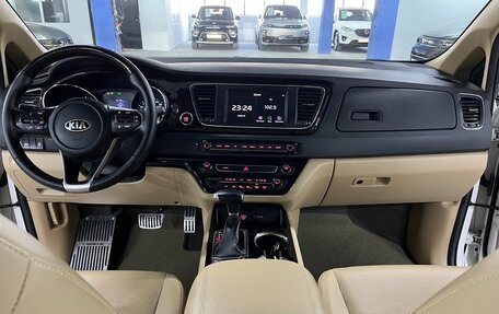 KIA Carnival III, 2019 год, 3 150 000 рублей, 16 фотография