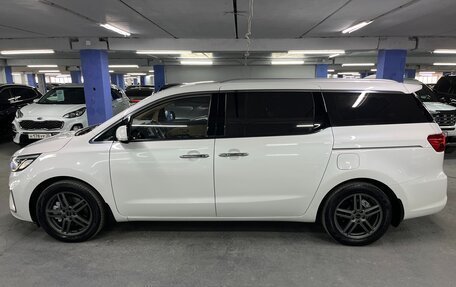 KIA Carnival III, 2019 год, 3 150 000 рублей, 8 фотография