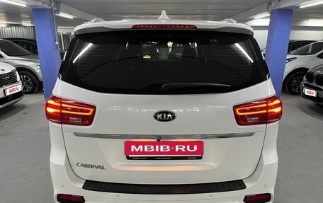 KIA Carnival III, 2019 год, 3 150 000 рублей, 6 фотография