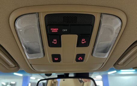 KIA Carnival III, 2019 год, 3 150 000 рублей, 19 фотография