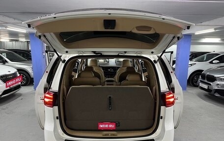 KIA Carnival III, 2019 год, 3 150 000 рублей, 25 фотография
