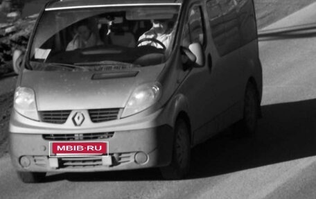 Renault Trafic, 2011 год, 1 520 000 рублей, 3 фотография