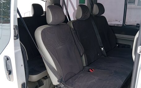 Renault Trafic, 2011 год, 1 520 000 рублей, 10 фотография