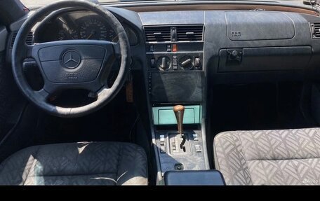 Mercedes-Benz C-Класс, 1994 год, 240 000 рублей, 3 фотография