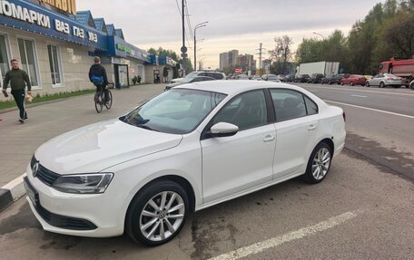 Volkswagen Jetta VI, 2012 год, 950 000 рублей, 2 фотография
