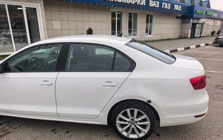 Volkswagen Jetta VI, 2012 год, 950 000 рублей, 3 фотография