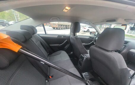 Volkswagen Jetta VI, 2012 год, 950 000 рублей, 8 фотография