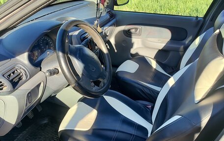Renault Clio III, 2002 год, 260 000 рублей, 8 фотография