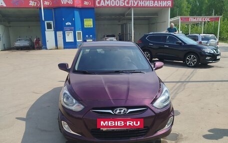 Hyundai Solaris II рестайлинг, 2011 год, 840 000 рублей, 4 фотография